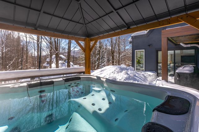 104 High Meadow Road, Winhall, VT 05340