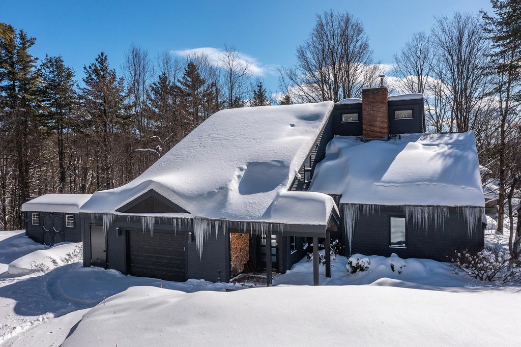 104 High Meadow Road, Winhall, VT 05340