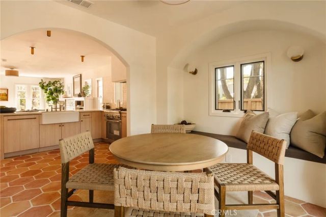 3371 Garden, Los Angeles, CA 90039