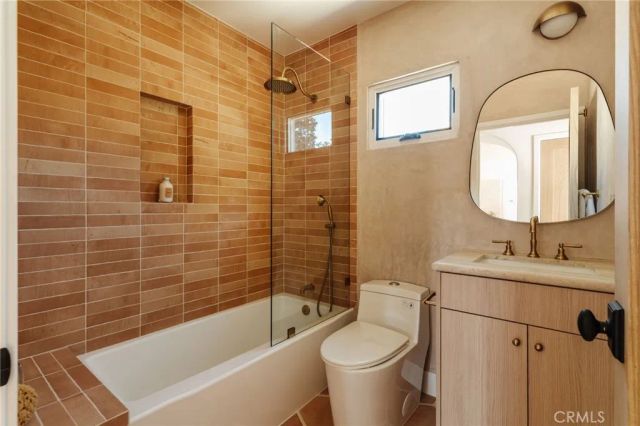 3371 Garden, Los Angeles, CA 90039