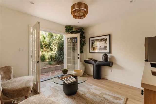 3371 Garden, Los Angeles, CA 90039