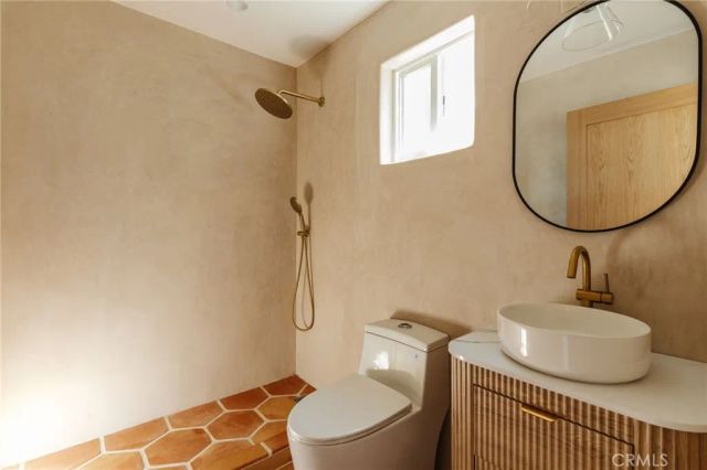 3371 Garden, Los Angeles, CA 90039