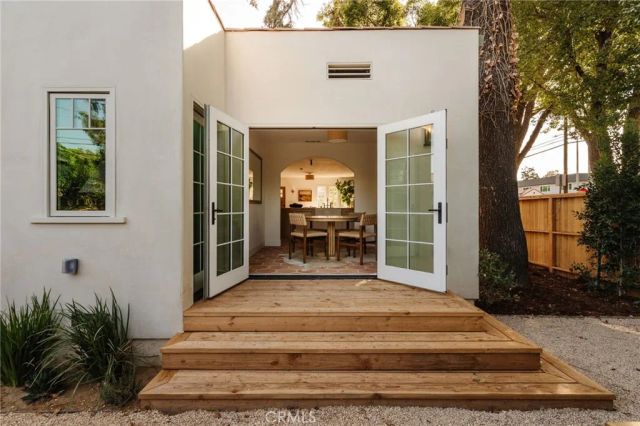 3371 Garden, Los Angeles, CA 90039