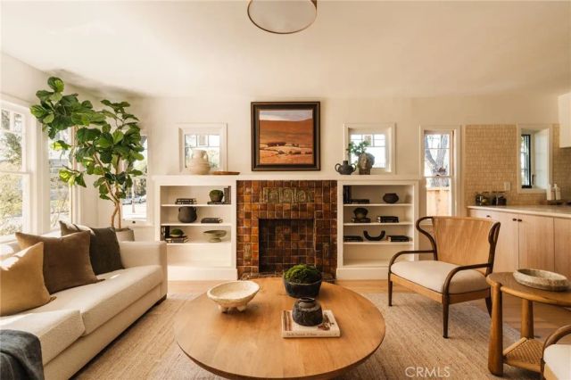 3371 Garden, Los Angeles, CA 90039
