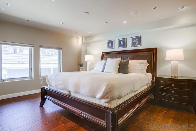 3607 Ocean Front Walk 4, San Diego, CA 92109