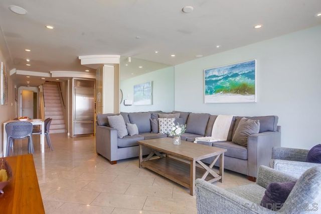 3607 Ocean Front Walk 4, San Diego, CA 92109