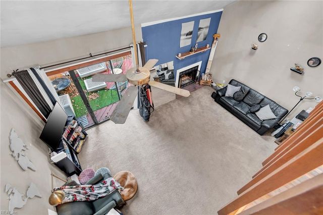 222 Bridgewater DR, Newport News, VA 23603