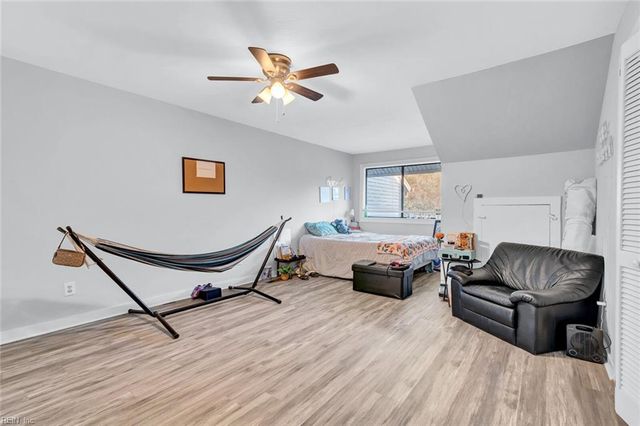 222 Bridgewater DR, Newport News, VA 23603