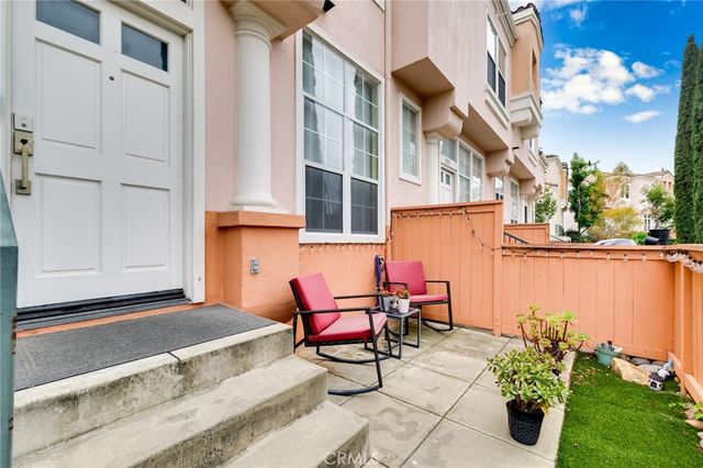 8125 E Santo Court, Anaheim Hills, CA 92808