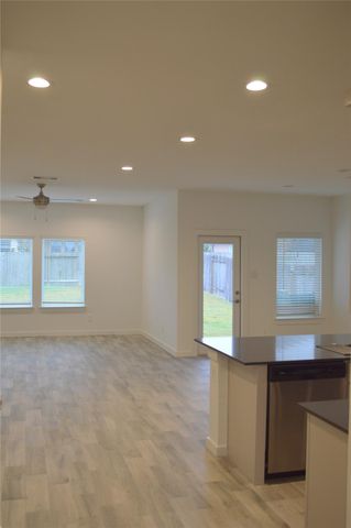 10313 Cascade Range Lane, Conroe, TX 77384