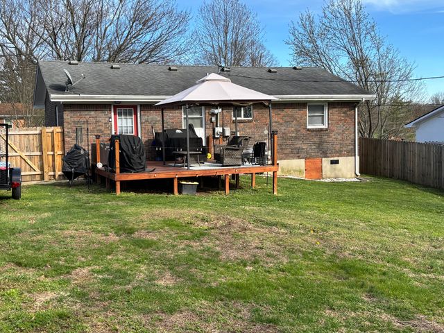 105 Brookfield Drive, Frankfort, KY 40601
