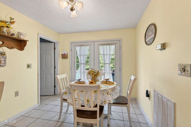 18403 Ironwood Loop, Abingdon, VA 24210