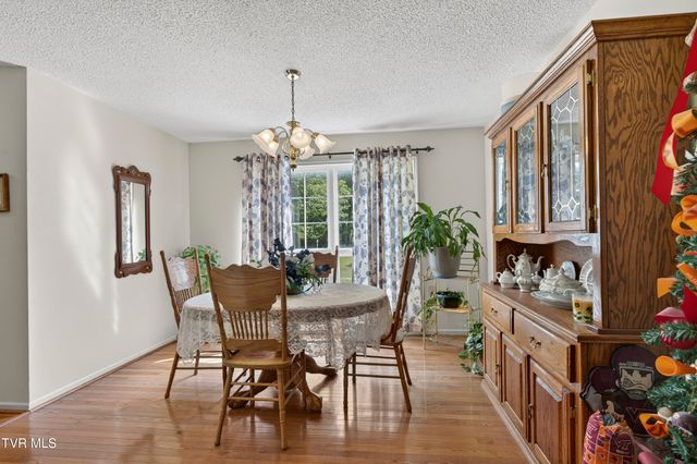 18403 Ironwood Loop, Abingdon, VA 24210