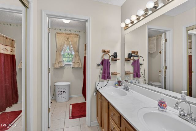 18403 Ironwood Loop, Abingdon, VA 24210