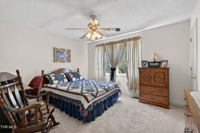 18403 Ironwood Loop, Abingdon, VA 24210