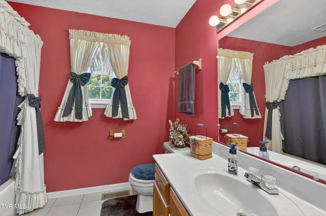 18403 Ironwood Loop, Abingdon, VA 24210