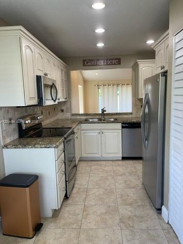 11160 SW 11th Pl 11160, Davie, FL 33324