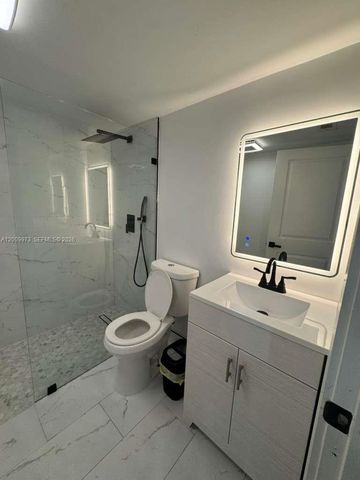 300 W Palm Cir W 307, Pembroke Pines, FL 33025