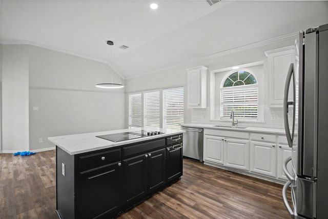 805 Saratoga Drive, Southlake, TX 76092