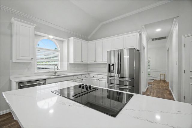 805 Saratoga Drive, Southlake, TX 76092