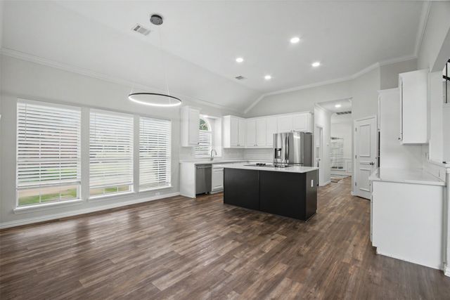 805 Saratoga Drive, Southlake, TX 76092