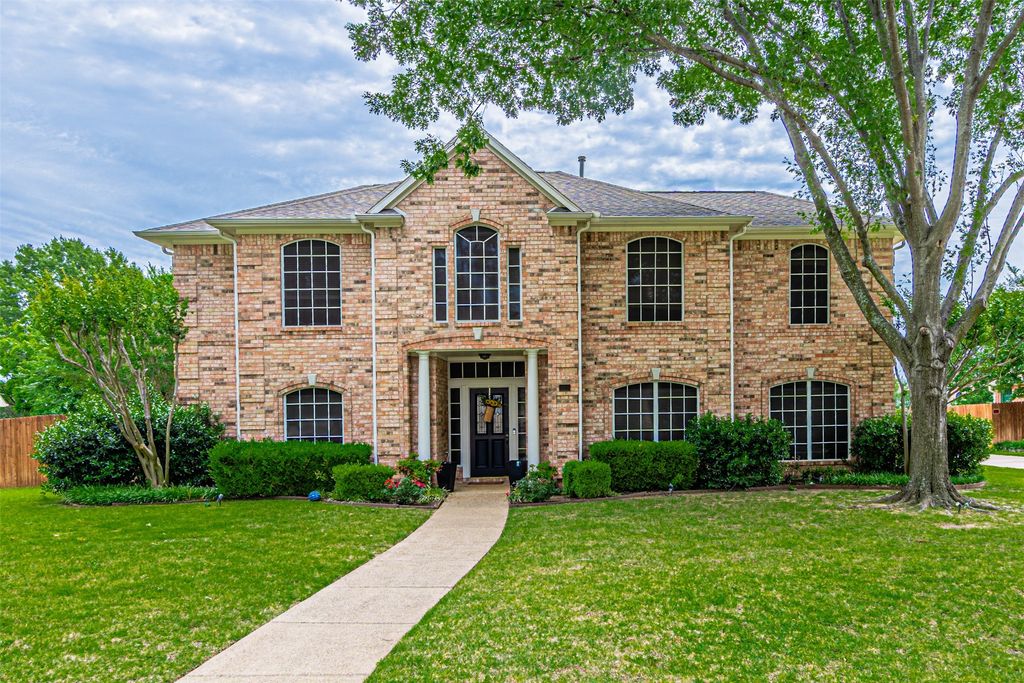805 Saratoga Drive, Southlake, TX 76092