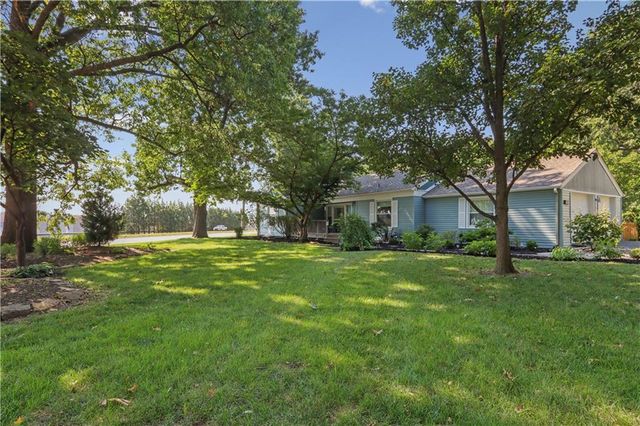 2001 W 86th Street, Leawood, KS 66206