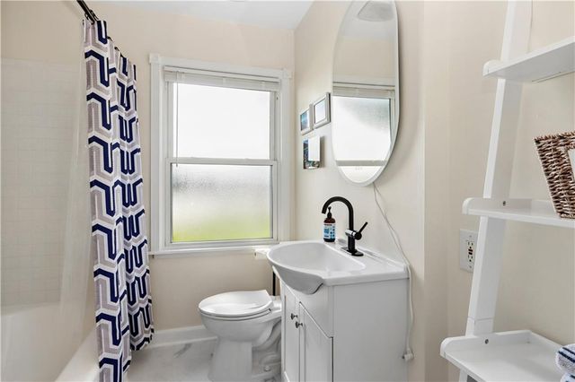 2001 W 86th Street, Leawood, KS 66206