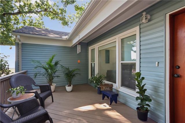 2001 W 86th Street, Leawood, KS 66206