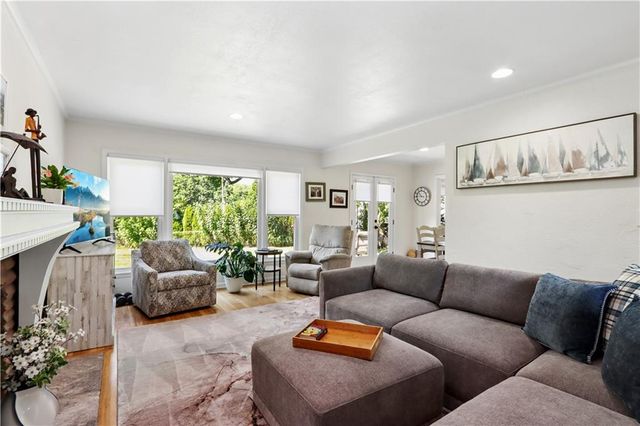 2001 W 86th Street, Leawood, KS 66206