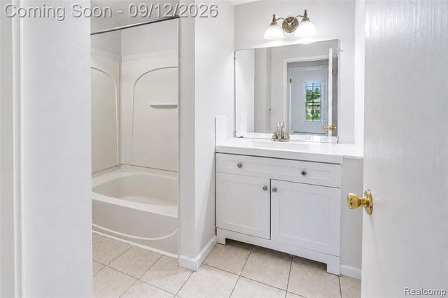 6980 Harvard Lane 127, Canton, MI 48187