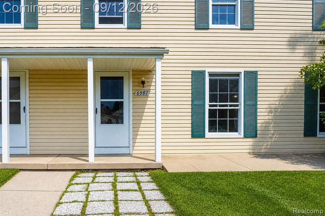 6980 Harvard Lane 127, Canton, MI 48187