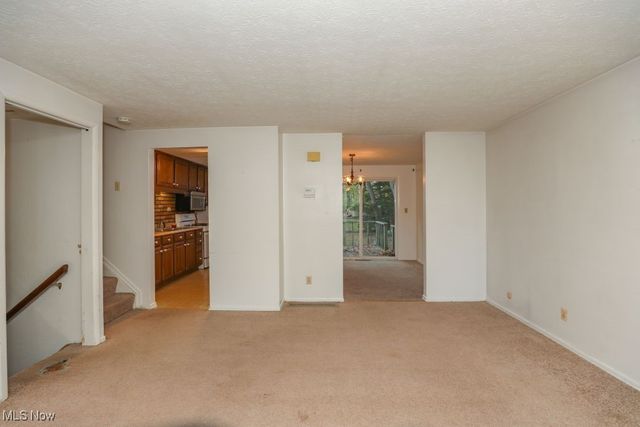 675 Midway Drive, Ravenna, OH 44266