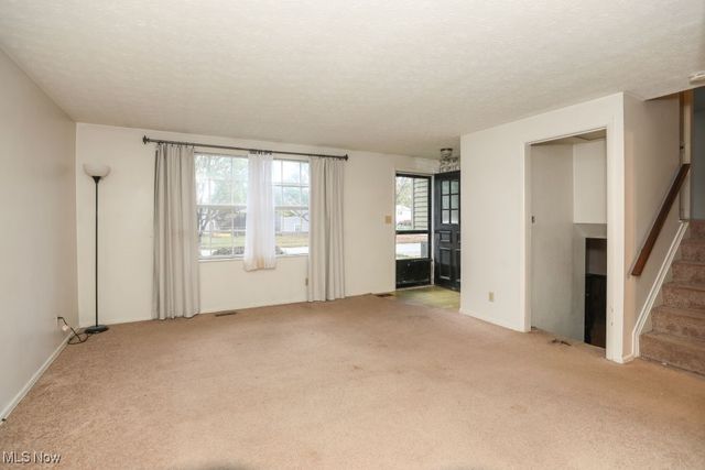 675 Midway Drive, Ravenna, OH 44266