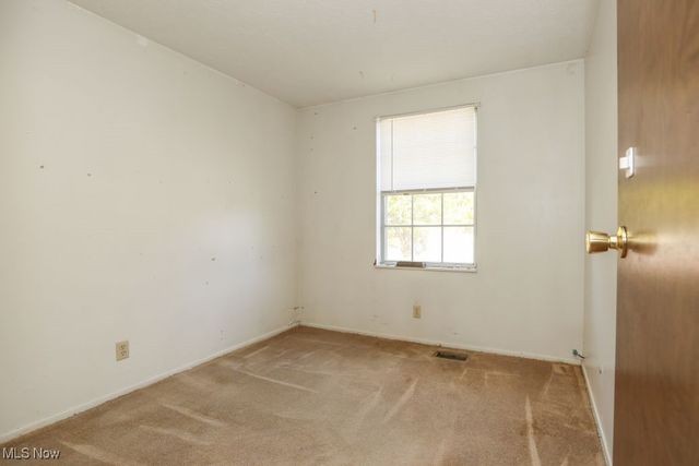 675 Midway Drive, Ravenna, OH 44266