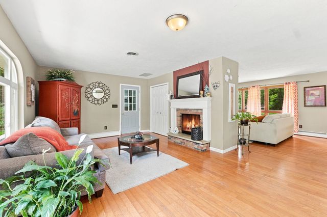 20181 Miller Road, South Bend, IN 46614