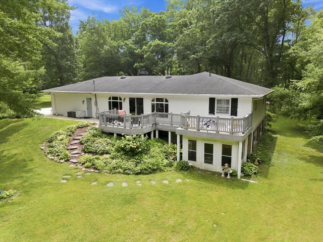 20181 Miller Road, South Bend, IN 46614