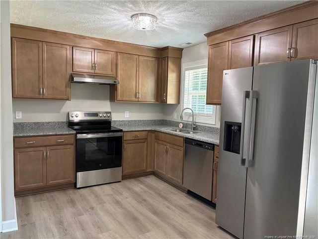 401 Northwoods Drive, Raeford, NC 28376