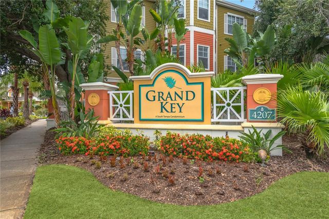 4207 S DALE MABRY HIGHWAY 2301, Tampa, FL 33611