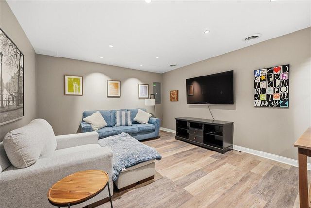 12460 Pennsylvania Place, Crown Point, IN 46307