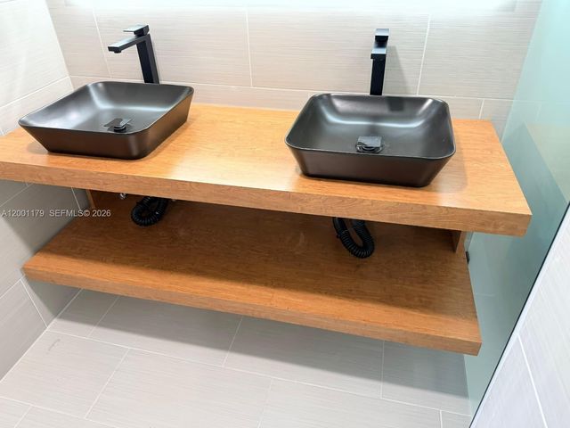 11843 SW 79th Ter, Miami, FL 33183