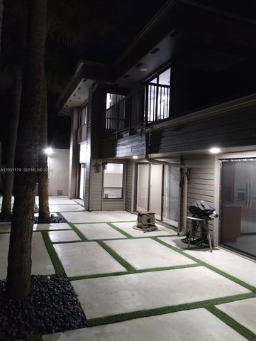 11843 SW 79th Ter, Miami, FL 33183