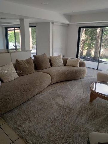 11843 SW 79th Ter, Miami, FL 33183