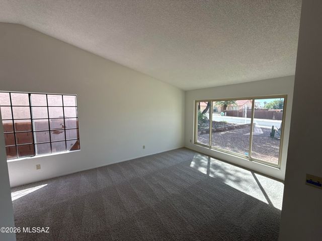5310 W Grouse Way, Tucson, AZ 85742