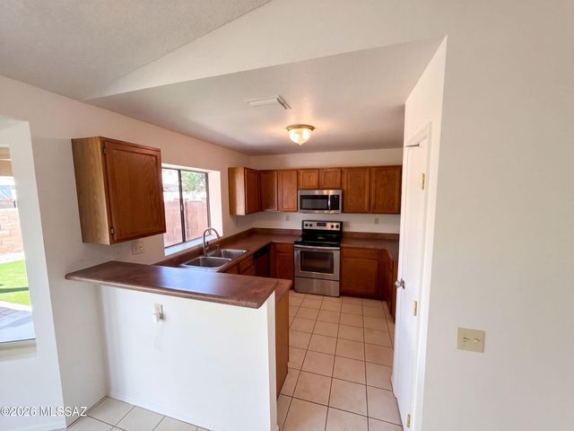 5310 W Grouse Way, Tucson, AZ 85742