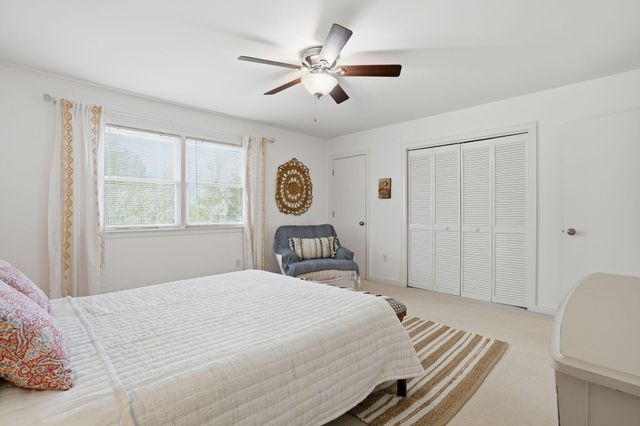 136 River Breeze Drive, Charleston, SC 29407