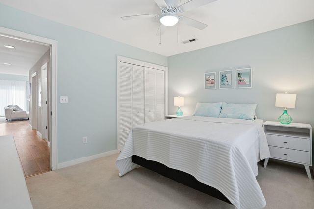 136 River Breeze Drive, Charleston, SC 29407