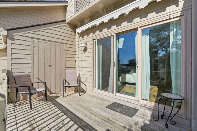 136 River Breeze Drive, Charleston, SC 29407