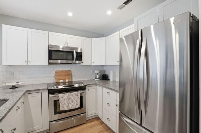 136 River Breeze Drive, Charleston, SC 29407