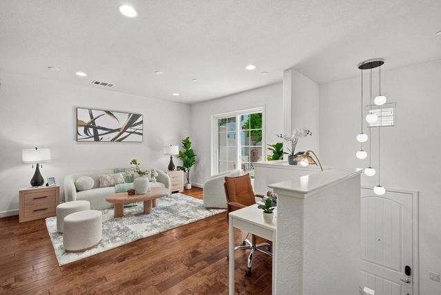 474 Kahlo Street, Mountain View, CA 94041